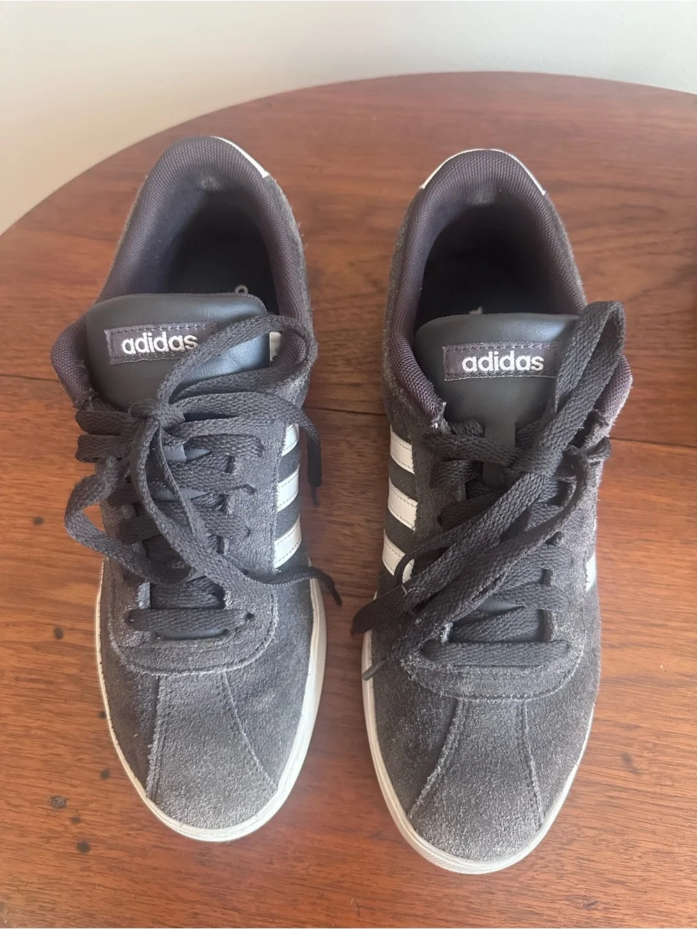 Adidas Women’s Gray Suede Casual Sneakers with White Stripes - Picture 5 of 10